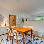 Beheizter Whirlpool Und Panoramafenster Vom Bett Ins Gruene! Apartmán