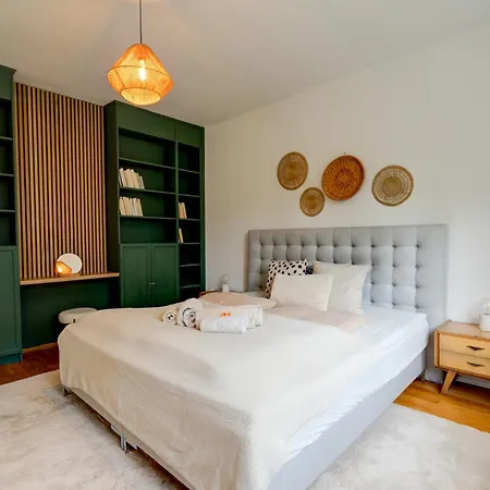 Διαμέρισμα Beheizter Whirlpool Und Panoramafenster Vom Bett Ins Gruene! *