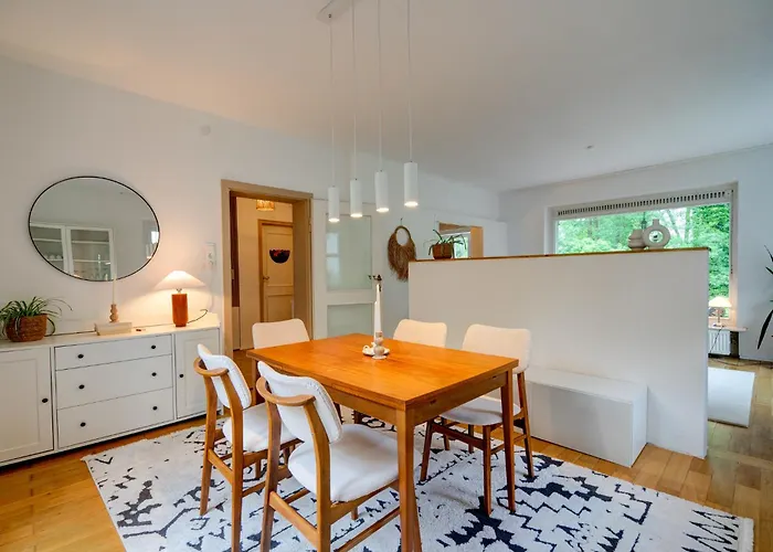 Beheizter Whirlpool Und Panoramafenster Vom Bett Ins Gruene! Apartment