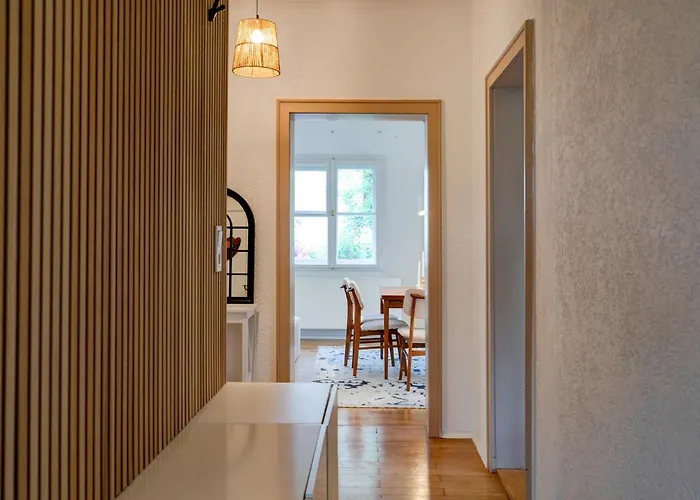 Beheizter Whirlpool Und Panoramafenster Vom Bett Ins Gruene!